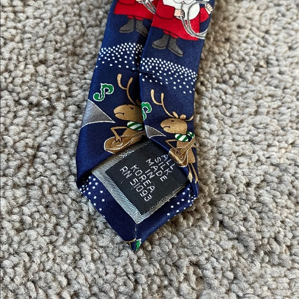 Hallmark Holiday Traditions Christmas Silk Tie Navy Santa Reindeer Festive